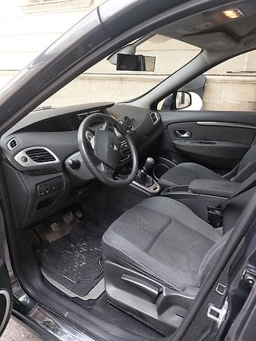 Avtomobil satışı: Renault Grand Scenic: 1.5 l | 2009 il 320000 km Van/Minivan — 6