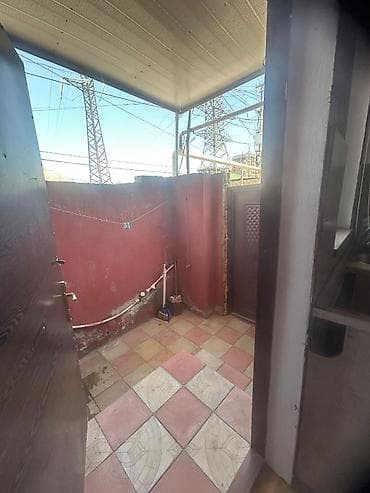 Həyət evləri və villaların satışı: 2 otaqlı, 50 kv. m, Orta təmir — 7