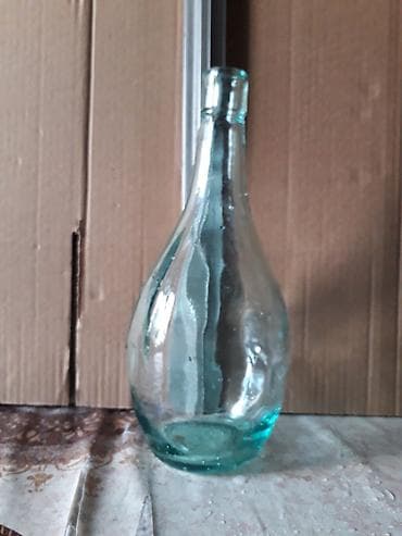 Vintaj şüşə qabı dekor üçün satılır.50ci illər. Продаётся винтажная — 1