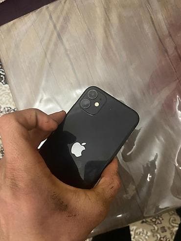 philips xenium 9@9u: IPhone 11, 64 GB, Qara, Face ID — 2