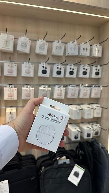 mi qulaqlıq: Məhsul: Zora simsiz qulaqlıq Xüsusiyyətlər: - Tam simsiz dizayn – — 2