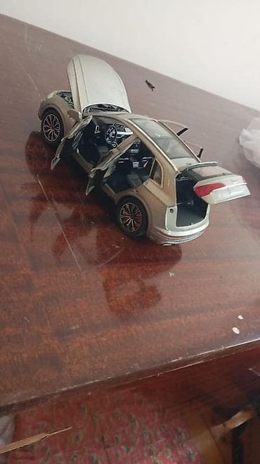 Детская одежда и обувь: Audi Q5 1/24 Ölçü özü görünüşcə quruluşcada təzədir ancaq qüsuru varki — 3