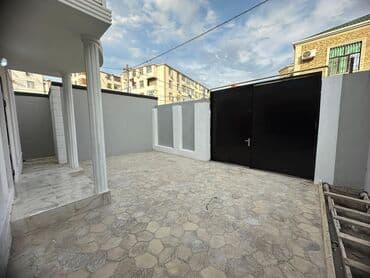 2.5 sotun içində 160 kv 2 mərtəbəli 5 otaq. 24 kv obyektlə. Obyekt 400