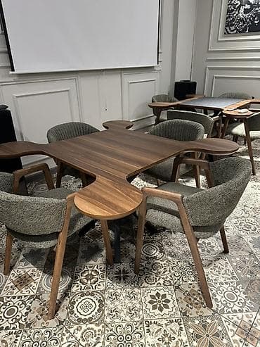 Stullar ilə, Kvadrat masa, Digər adam sayı