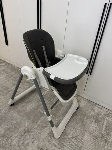 столики для автокресел: Uşaq yemək stulu - Bir təkəri qırıq olduğu üçün ucuz satılır — 1