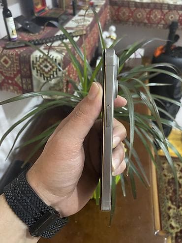 google pixel 5: IPhone 15 Pro, 128 GB, Natural Titanium — 6