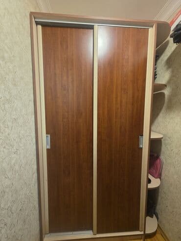 Asılqanlar: Kupe, 2 qapılı Düz dolab, Qarderob, paltar dolabı — 1