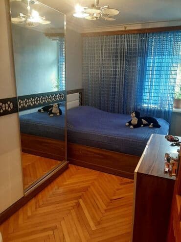 ist petrol tbilisi prospekti: Bakı, 3 otaqlı, Köhnə tikili, m. Memar Əcəmi, 68 kv. m — 1