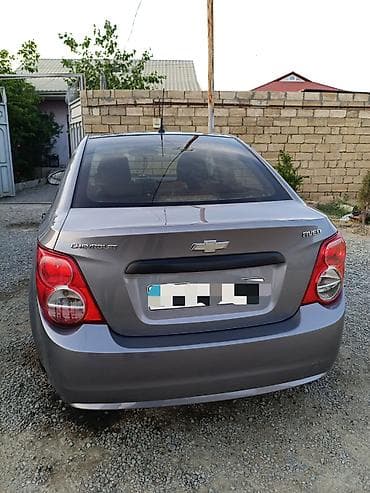disk satilir: Chevrolet Aveo: 1.4 l | 2011 il 700000 km Sedan — 2