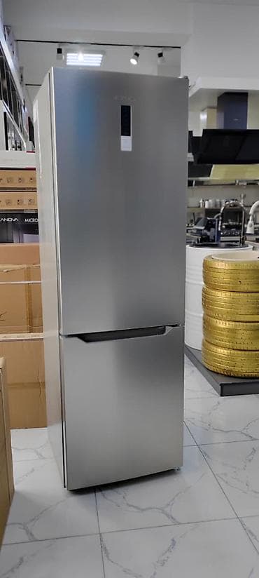 Paslanmayan polad rəngli, alt kameralı kombi tip soyuducu
