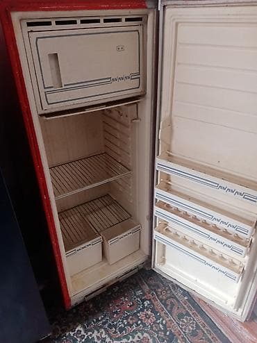 ikinci el soyuducular: Qirmizi soyuducu temire ehtiyaci var yeni qaz vurmaq lazimdi — 2