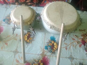 ritm nagara: İki ədəd zərb aləti – qoşa nağara (nagara/duet tom-tom) komplekti.a — 1