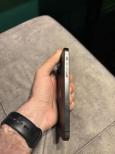 işlenmiş komputerler: IPhone 16 Pro, 64 GB, Qara, Face ID — 5