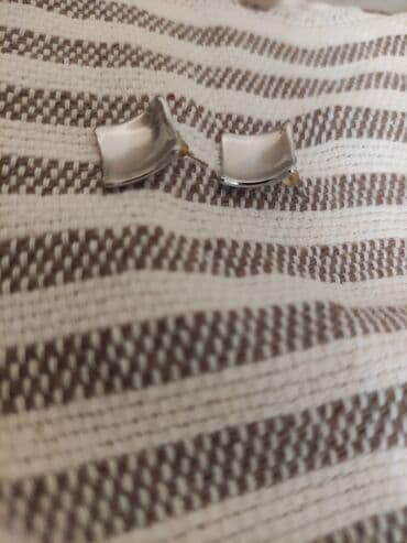 xari bulbul yaxa sancagi: Rəngi gedməyən sırğa — 2