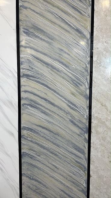 divar deşən: Kvars kompozit (engineered stone) səthlər – açıq bej-boz tonlarda — 5