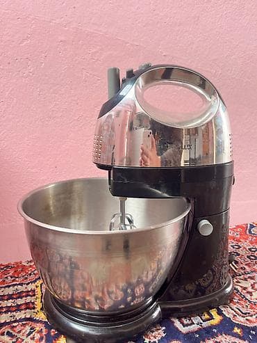 iphone 11 sade: Mikser əla vəziyyətdə az işlənib baha alınıb — 1