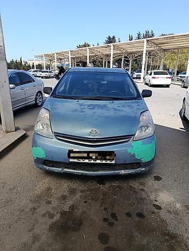 elektrik avtomobili: Toyota Prius (II nəsil) hibrid hetçbek - Kuzov: 5 qapılı hetçbek — 3