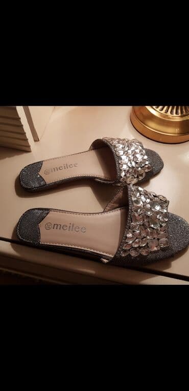 Sabo, Ölçü: 38, rəng - Gümüşü, Yeni