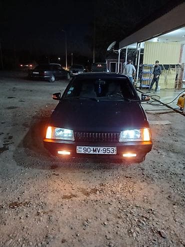 Lada Samara sedan - Kuzov: 4 qapılı sedan, tünd yaşıl rəng - Nömrə