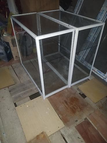 kitab refi modelleri: Şüşə vitrin stendləri - Material: Ağ rəngli alüminium karkas, şəffaf — 3