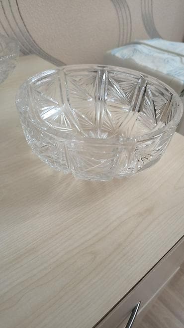 Şüşə/kristal qənd və ya meyvə qabı - Material: qalın, şəffaf kəsimli