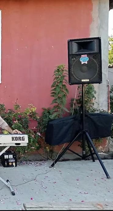 qrafik planşet irşad: Səyyar musiqi sistemi – klaviatura, mikser və səsgücləndirici — 3