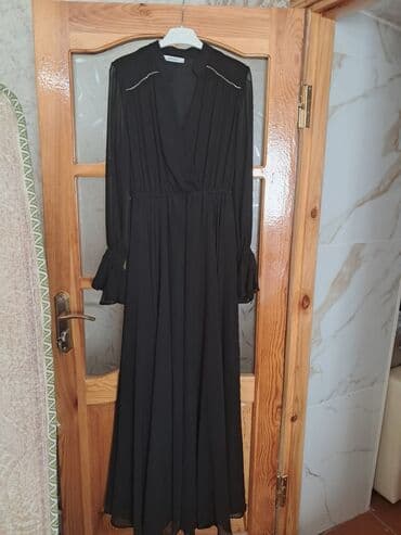 Ziyafət donu, Maksi, M