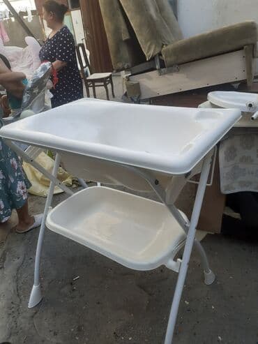 hamam xalatı türkçe: Uşaqlar üçün yüngül, ağ rəngli plastik hamam. Bu hamam yerdən bir — 1