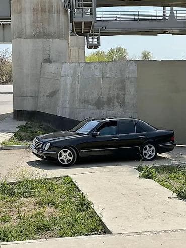 vozol az: Mercedes-Benz E‑Class W210 sedan - Kuzov: 4 qapılı sedan, qara rəng - — 2