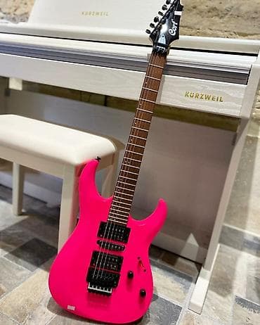 gitara çexolu: Kurzweil fonunda Cort X250 electro gitara 🎸 Sizcə də möhtəşəm — 1