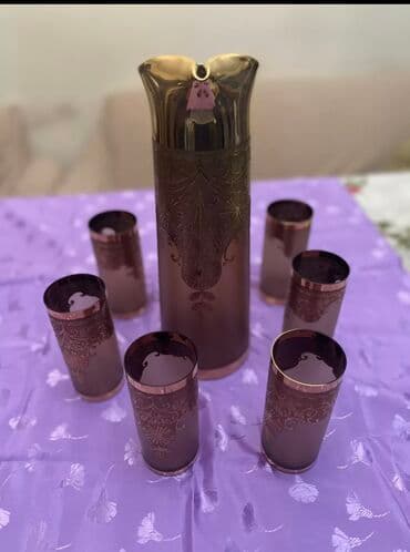 adam şəkilləri: Şüşə, Çexiya — 2