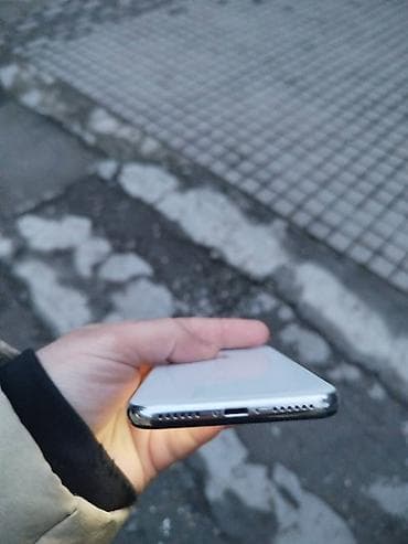 tang telefon: IPhone X, 64 GB, White Titanium — 1