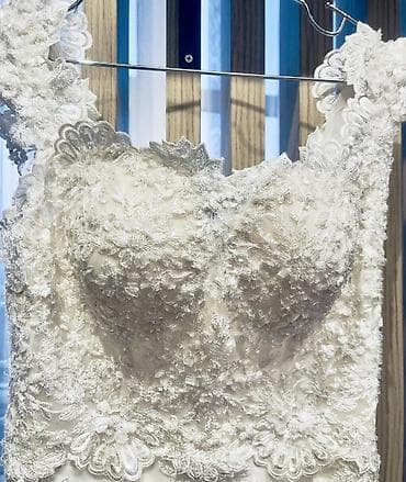 dini paltarlar: Gəlinlik – klassik A-kəsim, bədən quruluşunu vurğulayan ətəkli model - — 7