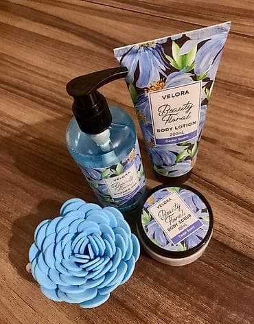 kurtka satilir: Kosmetik dəst, 4 məhsul, Yeni, Pulsuz çatdırılma — 2