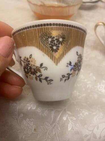 Fincanlar, rəng - Gümüşü