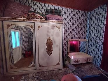 qapi icliyi: İkinəfərlik çarpayı — 2