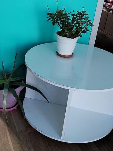 stul bar: Jurnal masası, Açılmayan, Yumru masa — 1