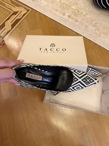 Женская обувь: TACCO Per Tutti qadın tuflisi - Model: klassik sivri burunlu, qalın — 2