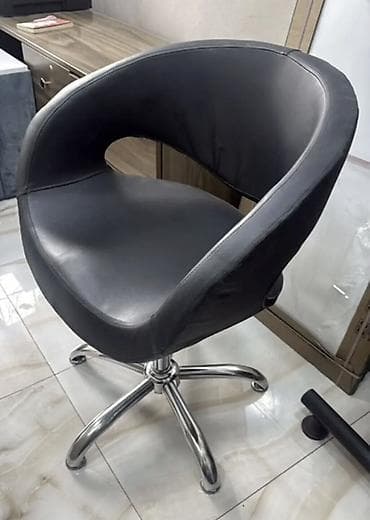 barber kreslosu: Təkərsiz, Qolları tənzimlənmir, Süni dəri — 1