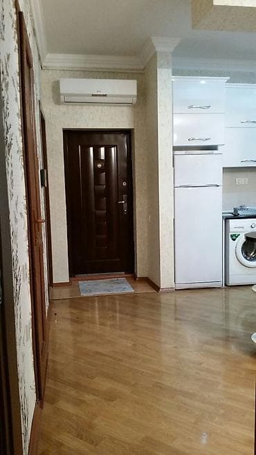 sumqayit menzil: 1otaq 2 duzelmedir. 75kv-dir.750 kirasidi kommunal daxil.200 manat — 5