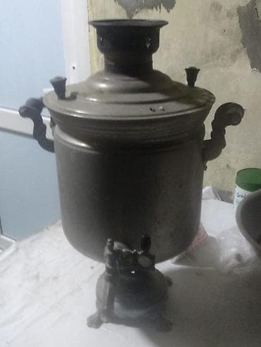 Kerosinlə işləyən klassik metal samovar - Yanacaq növü: kerosin (alt