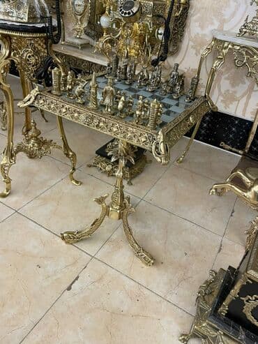 Material bronza ve mermer sahmat. Yenidir,El isidir. Hundurluk 66