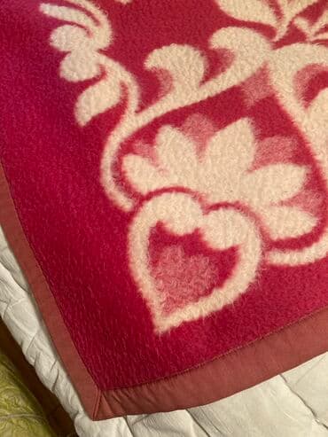 deve yünü yorgan: İşlənmiş rəng - Qırmızı Pled, Ünvandan götürmə — 3