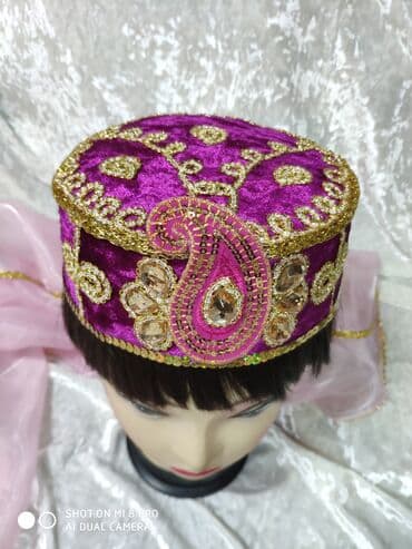 береты с рисунком: Araxçınlar hər rəngdə. kirayəsi 5₼ — 8