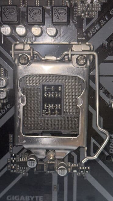 motherboard: Keysdir təkcə ana platada prosessor yuvasının iynələri əyilib — 8