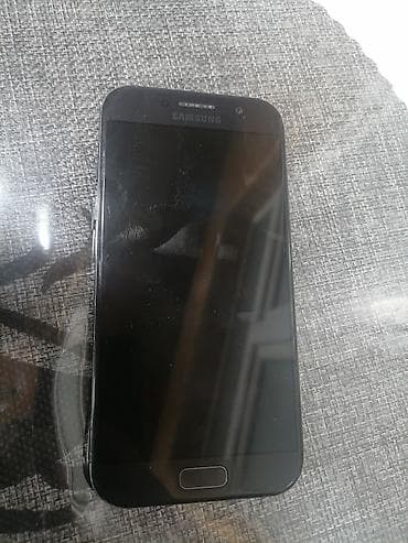 Samsung Galaxy A5 2017, 32 ГБ, цвет - Черный, Сенсорный, Отпечаток пальца — 1