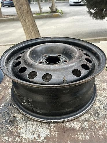 dəmir disk: Dəmir disk (polad disk) – 1 ədəd - Ölçü: 15" - Bolt sayı: 4 bolt - — 4