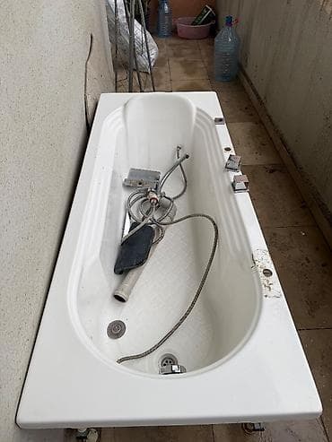 sekiller 2019: İşlənmiş Vanna, Akril, 170x70 sm, Ünvandan götürmə — 2