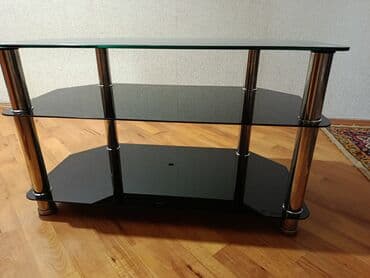 Künc Tv altlığı, Polkalı, Şüşəli