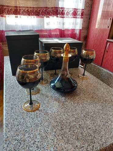 Qida məhsulları: Qrafin ve 6 bakal — 4